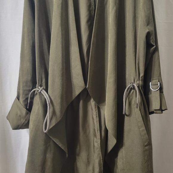 BKE Jackets & Blazers - BKE Green Trench Coat with Tie Cuffs